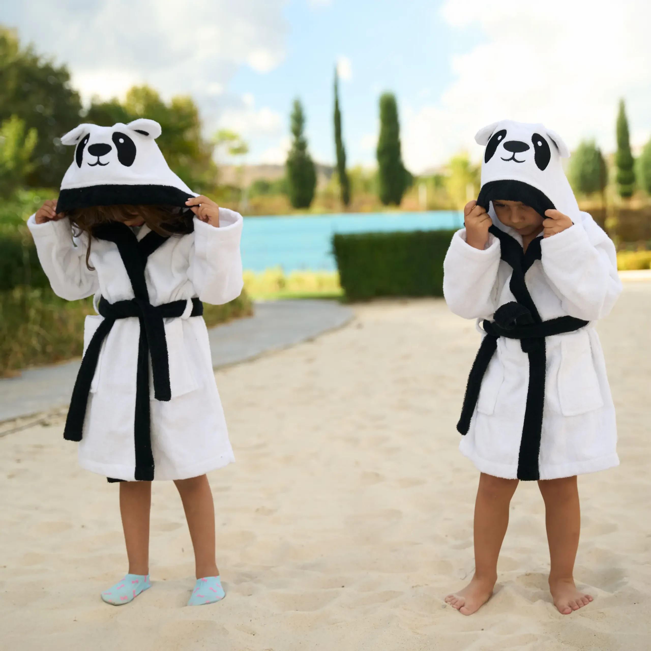 Organic cotton kids hooded bathrobe in white panda character design – Bagno Milano