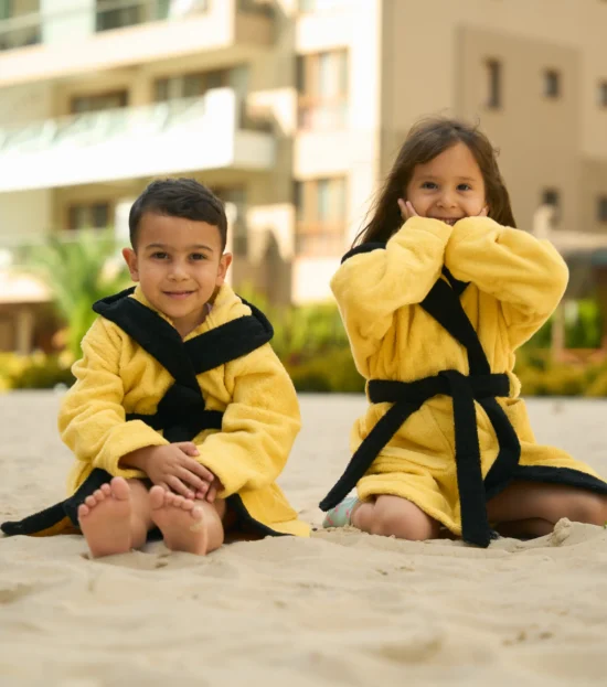 Organic cotton kids hooded bathrobe in yellow tiger character design – Bagno Milano