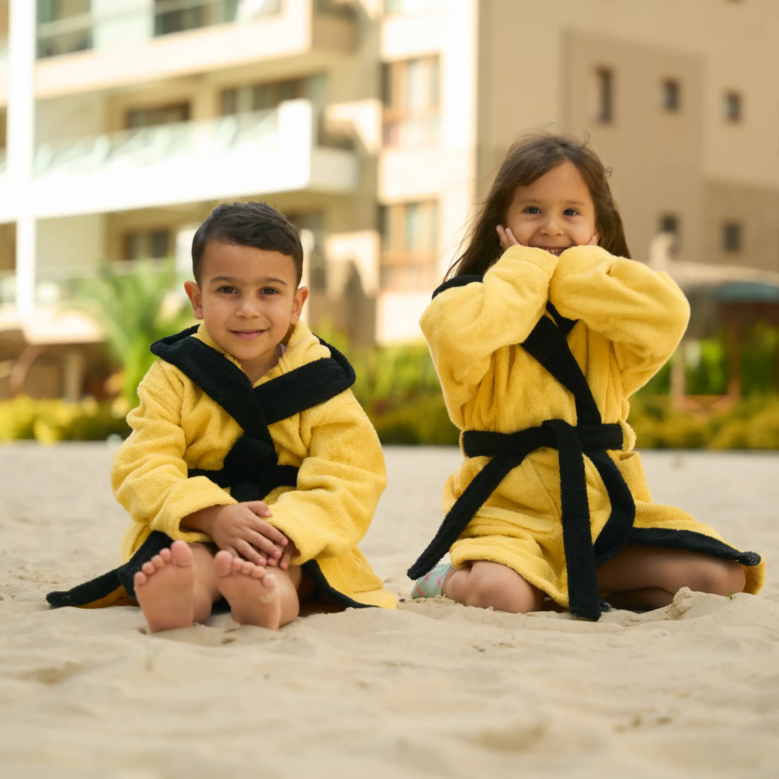 Organic cotton kids hooded bathrobe in yellow tiger character design – Bagno Milano