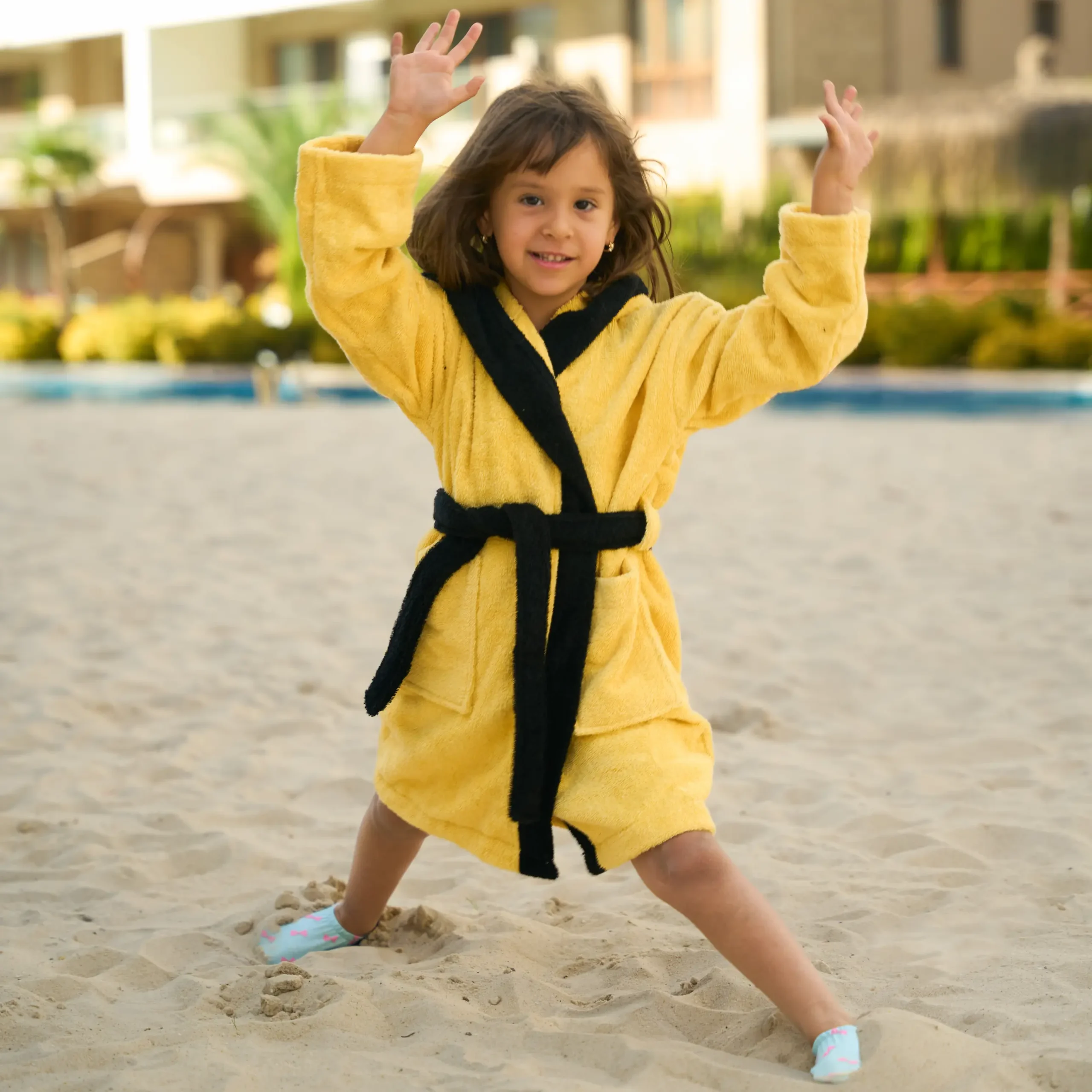 Organic cotton kids hooded bathrobe in yellow tiger character design – Bagno Milano