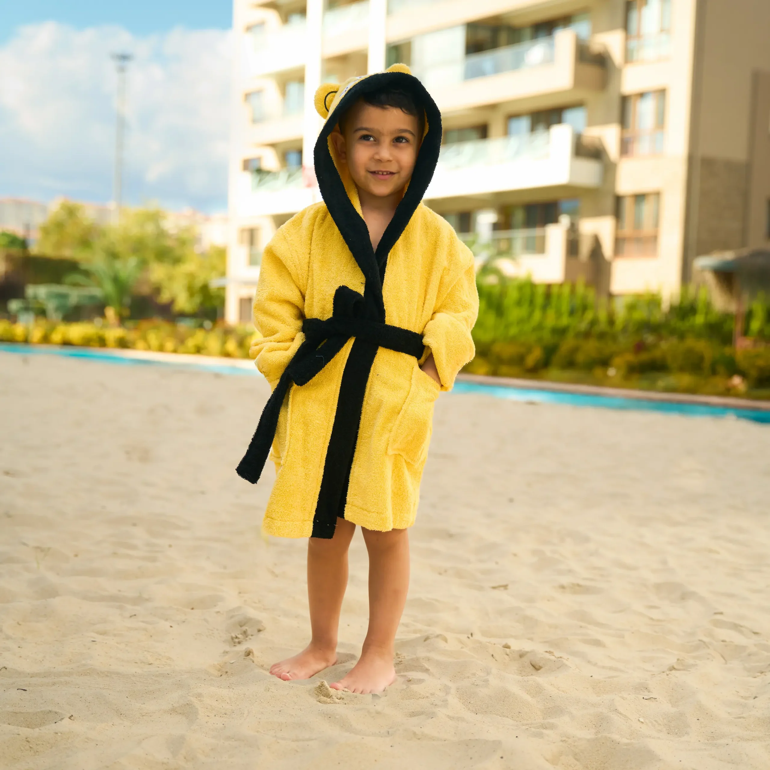 Organic cotton kids hooded bathrobe in yellow tiger character design – Bagno Milano