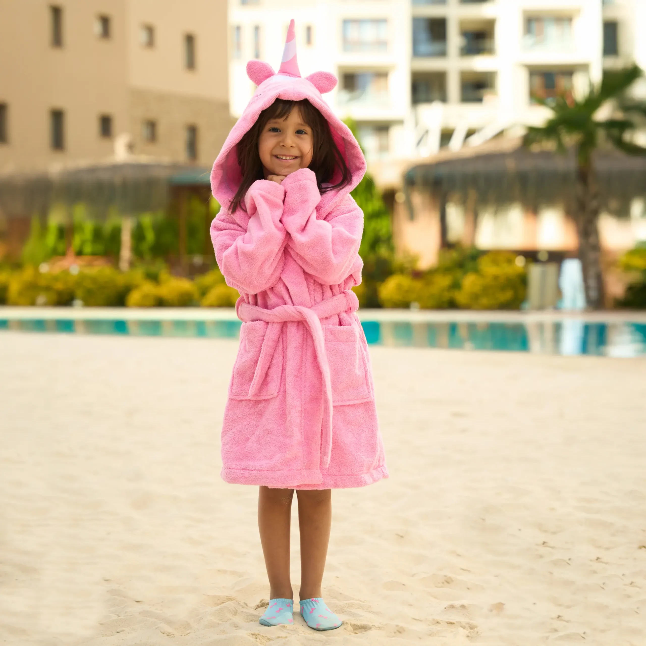 Organic cotton kids hooded bathrobe in pink unicorn character design – Bagno Milano